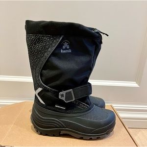 BNIB Kid’s Kamik Winter Boots Size 12 - never worn